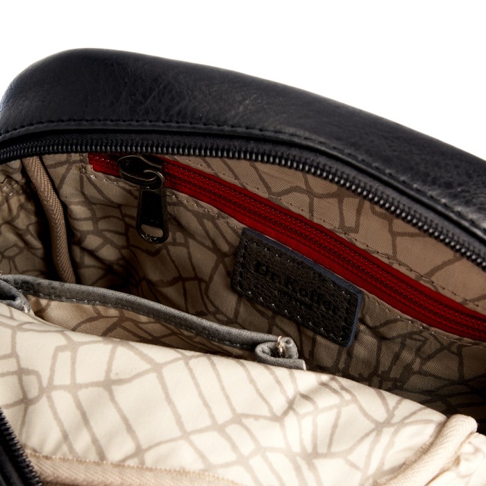 m402822-154-04_77 сумка через плечо по цене 17300 руб вид справа