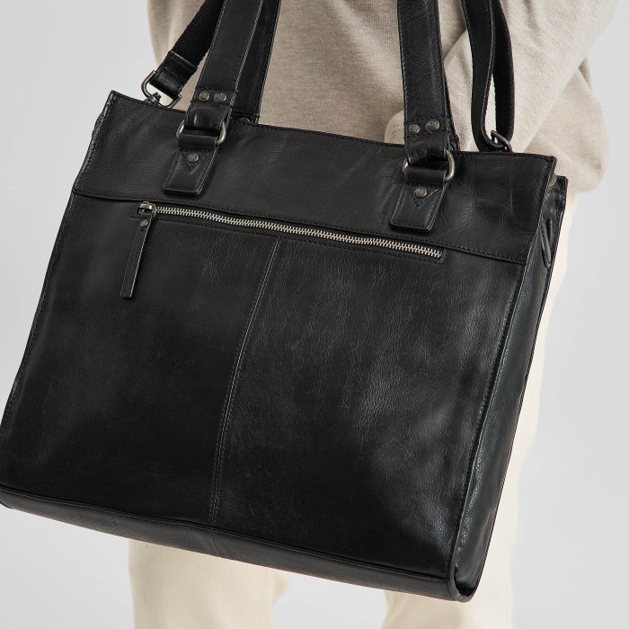 Товар с артикулом M402835-110-04 вид сзади