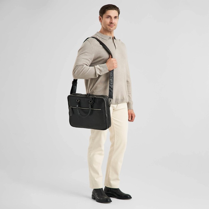 m402843-111-04 сумка для документов от бренда dr.koffer вид слева