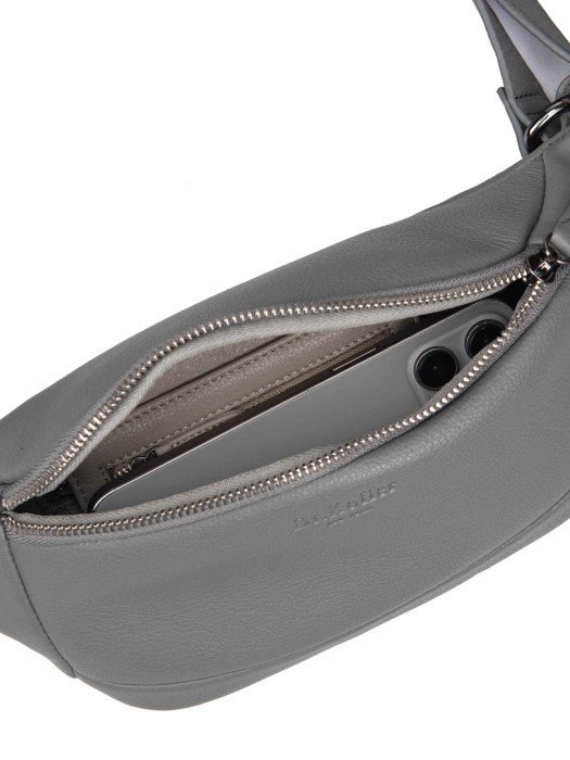 m402891-44-77 сумка поясная по цене 16800 руб вид справа