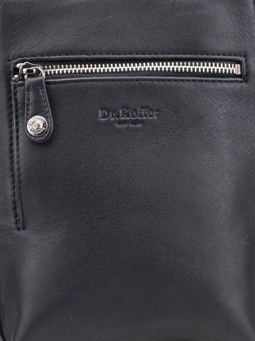 Товар черного цвета с внутренней стороны