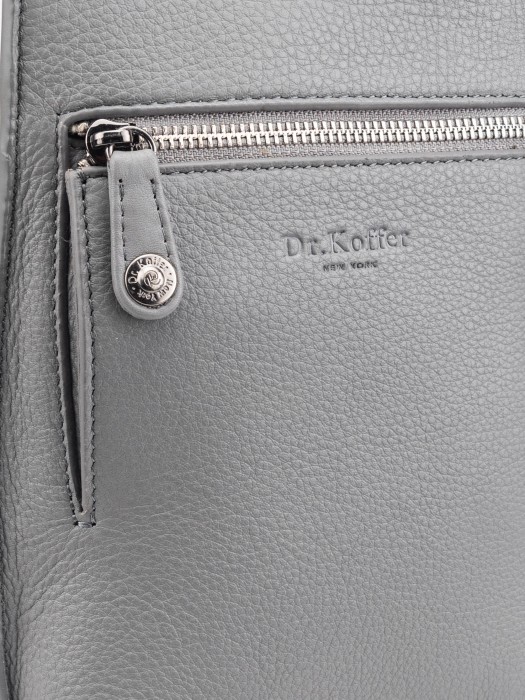 Товар серого цвета с внутренней стороны