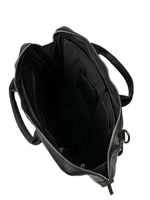 Товар черного цвета с внутренней стороны