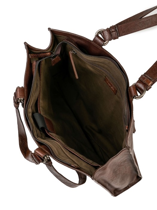 Товар коричневого цвета с внутренней стороны