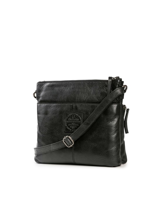 Товар черного цвета с внутренней стороны