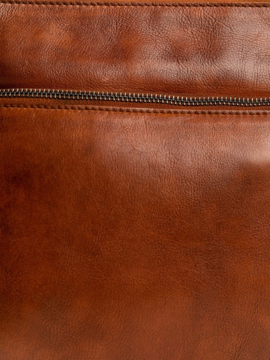 m402924-132-05 сумка через плечо универсального стиля с лицевой стороны