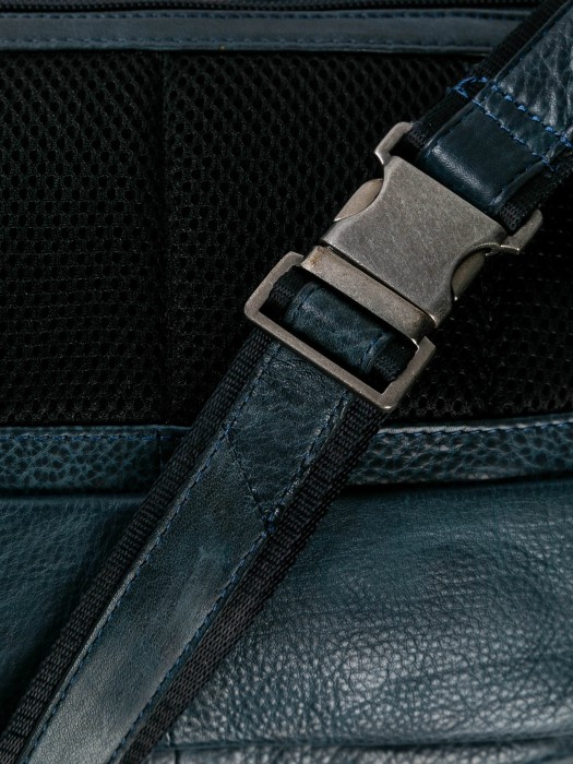 m402936-244-60 сумка поясная из америки вид сбоку