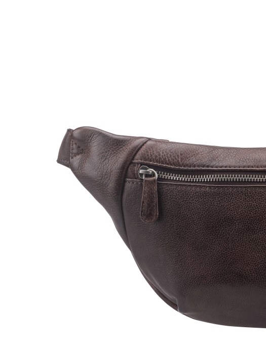 Товар коричневого цвета с внутренней стороны