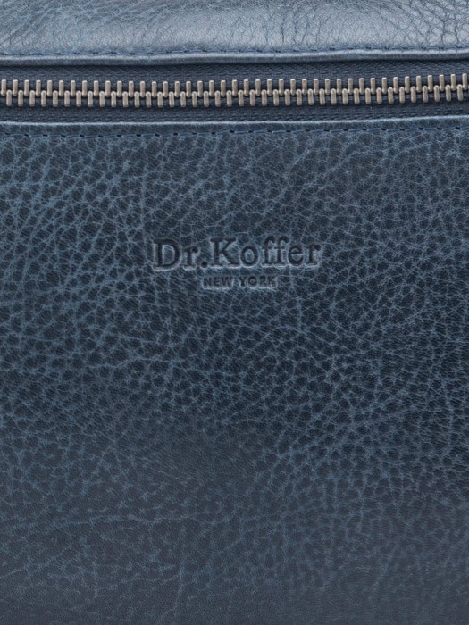 m402937-244-60 сумка поясная из кожи спереди