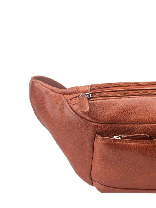 Товар коричневого цвета с внутренней стороны