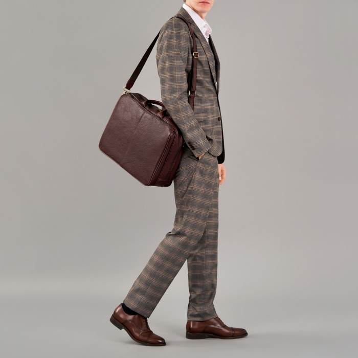 mb 050-02-09 сумка для документов от бренда dr.koffer вид слева