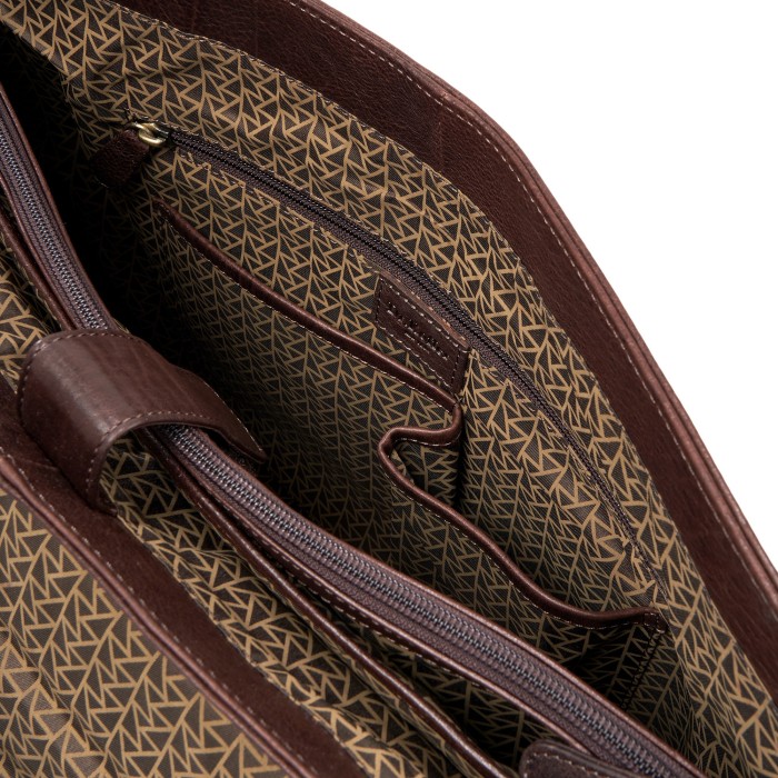 Товар с артикулом P402111-245-09 вид сзади