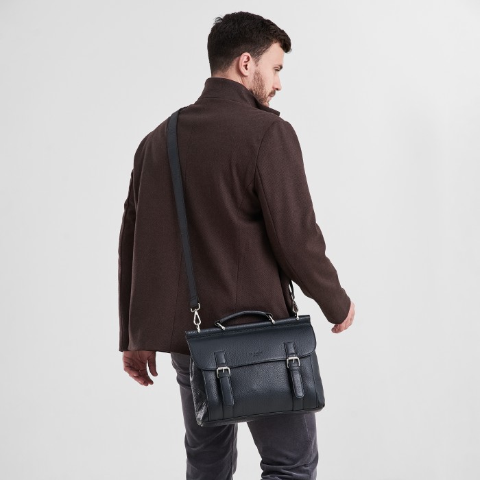 p402226-02-04 портфель от бренда dr.koffer вид слева
