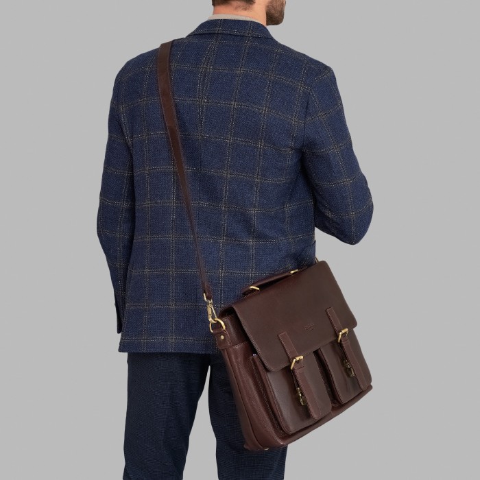 Товар с артикулом P402242-245-09 вид сзади