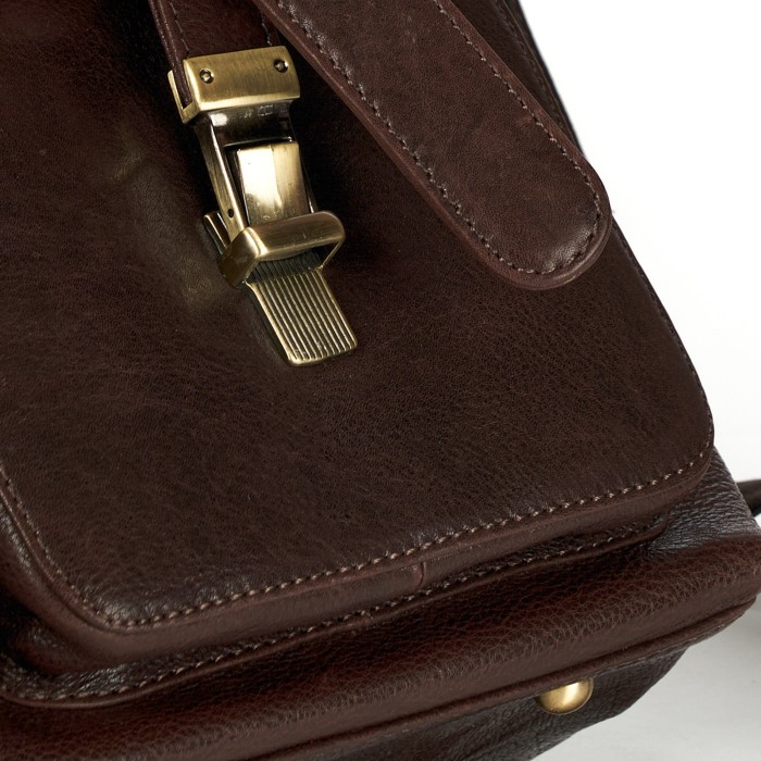 p402242-245-09 портфель делового стиля с лицевой стороны