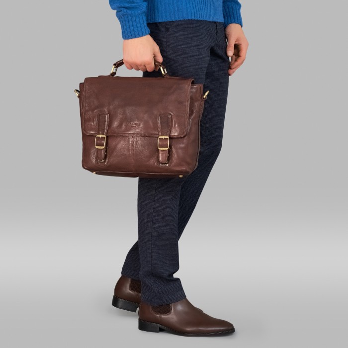 p402243-248-09 портфель делового стиля с лицевой стороны