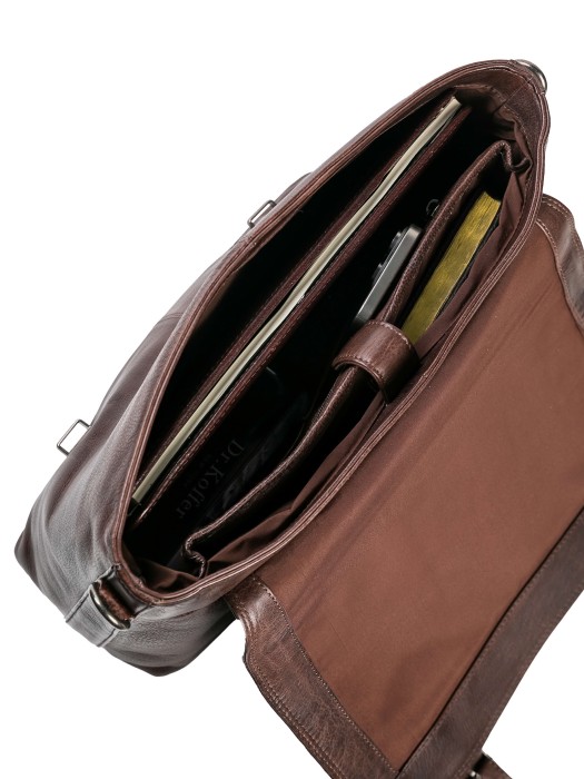 p402243-248-09 портфель по цене 42700 руб вид справа