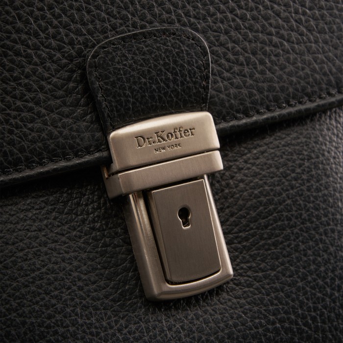 p402330-02-04 портфель от бренда dr.koffer вид слева