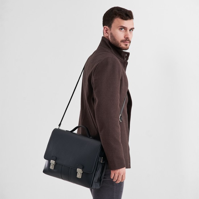 p402330-02-04 портфель по цене 46100 руб вид справа