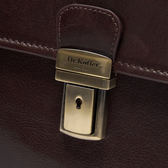 p402330-245-09 портфель для взрослого возраста с изнаночной стороны