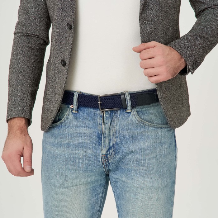 r010-09-120-195-60_2 ремень от бренда dr.koffer вид слева