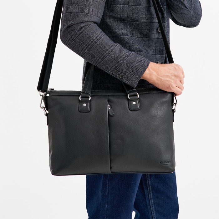 Товар черного цвета с внутренней стороны