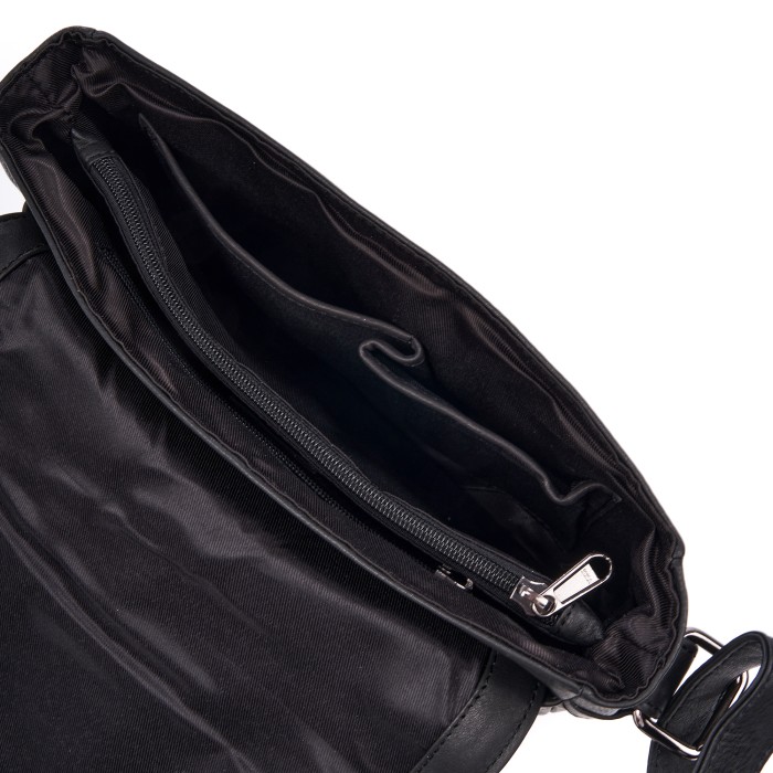 w620113-41-04 сумка через плечо от бренда dr.koffer вид слева