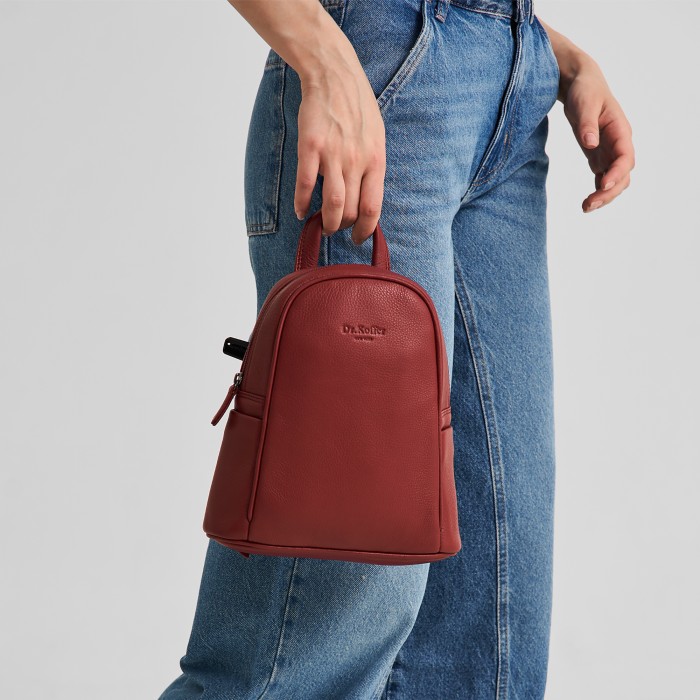 w620116-41-03 рюкзак от бренда dr.koffer вид слева