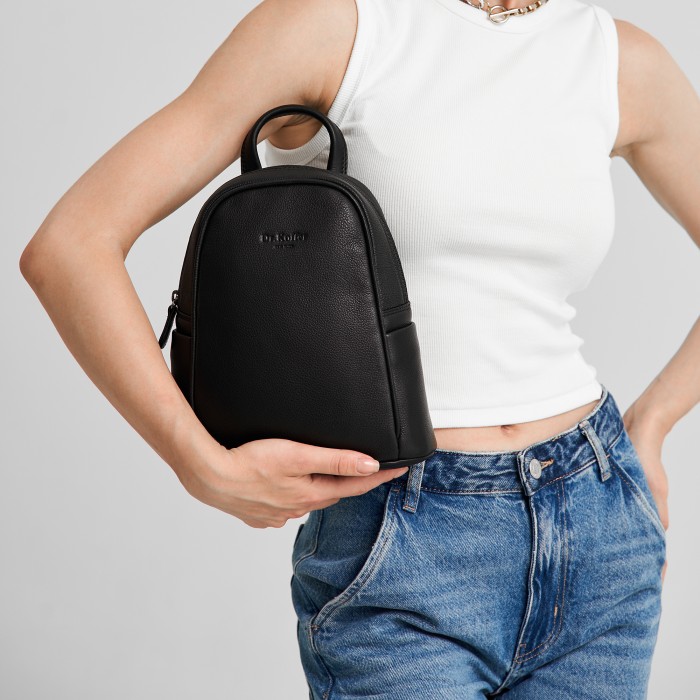 w620116-41-04 рюкзак от бренда dr.koffer вид слева