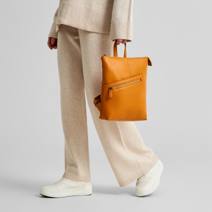 w620117-41-67 рюкзак по цене 16700 руб вид справа