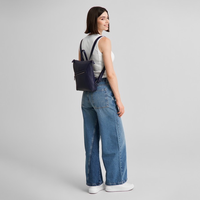 w620117-41-82 рюкзак по цене 16700 руб вид справа