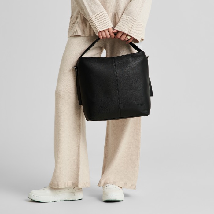 w620118-41-04 сумка женская по цене 23600 руб вид справа