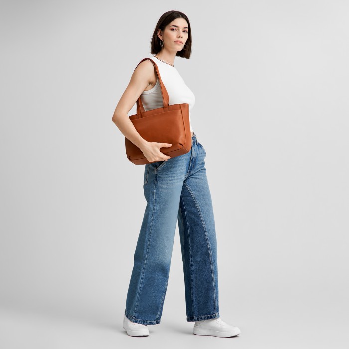 w620120-41-06 сумка женская по цене 29700 руб вид справа