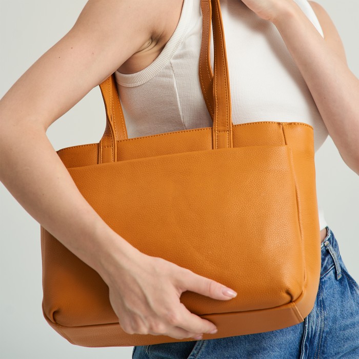 w620120-41-67 сумка женская по цене 29700 руб вид справа