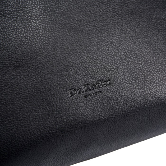 Товар черного цвета с внутренней стороны