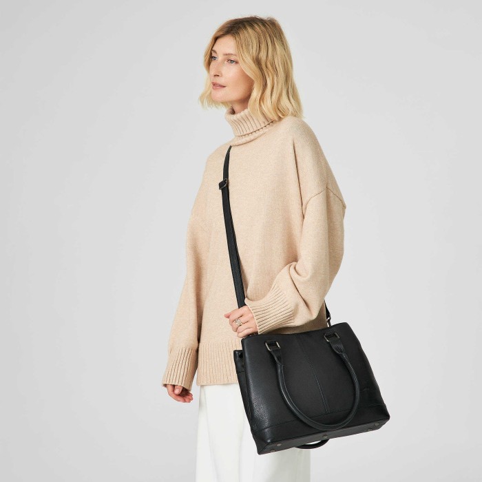 w620127-112-04 сумка женская для взрослого возраста с изнаночной стороны