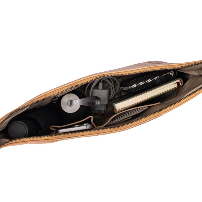 w620130-244-61 сумка женская от бренда dr.koffer вид слева