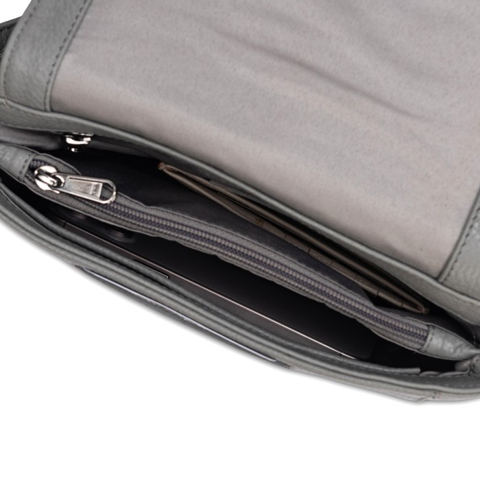 w620131-43-77 сумка женская по цене 18400 руб вид справа