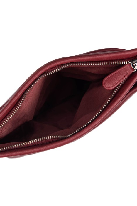 Товар бордового цвета с внутренней стороны