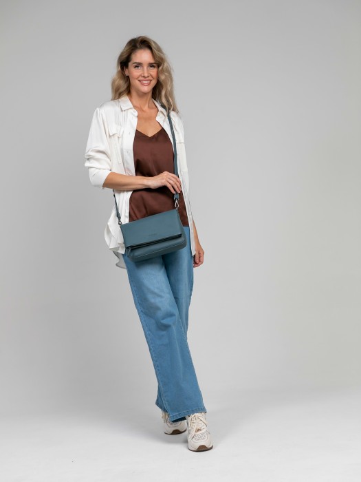 w620134-44-70 женская сумка для взрослого возраста с изнаночной стороны