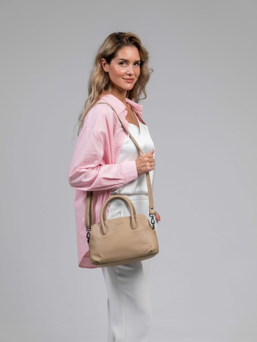 w620135-44-61 женская сумка для взрослого возраста с изнаночной стороны