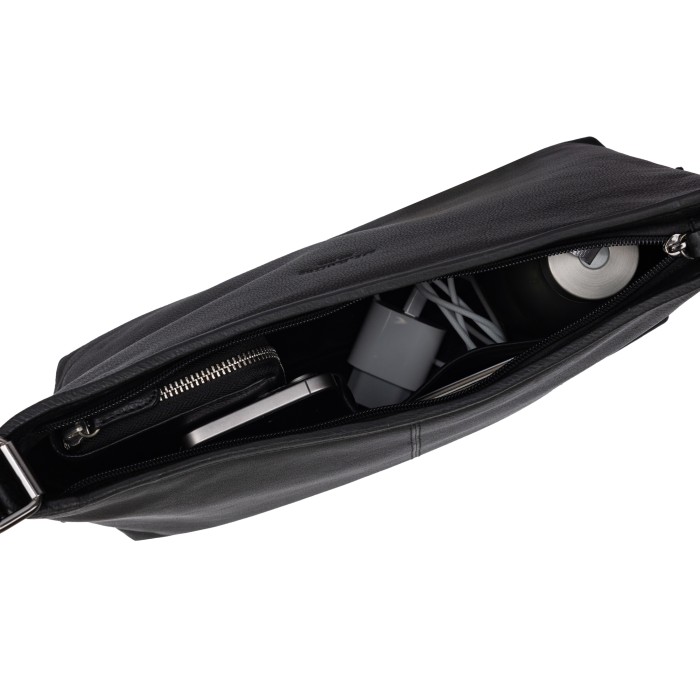 Товар с артикулом W620138-44-04 вид сзади