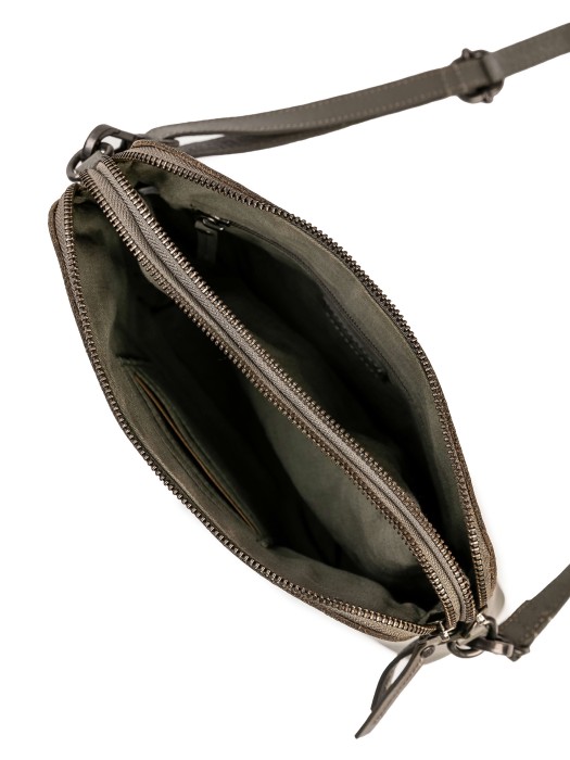 Товар серого цвета с внутренней стороны