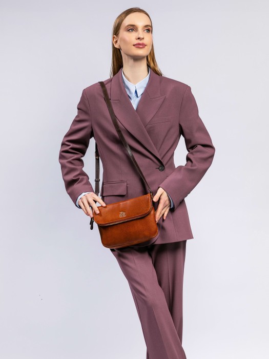 w620148-244-05_09 сумка женская повседневного стиля с лицевой стороны