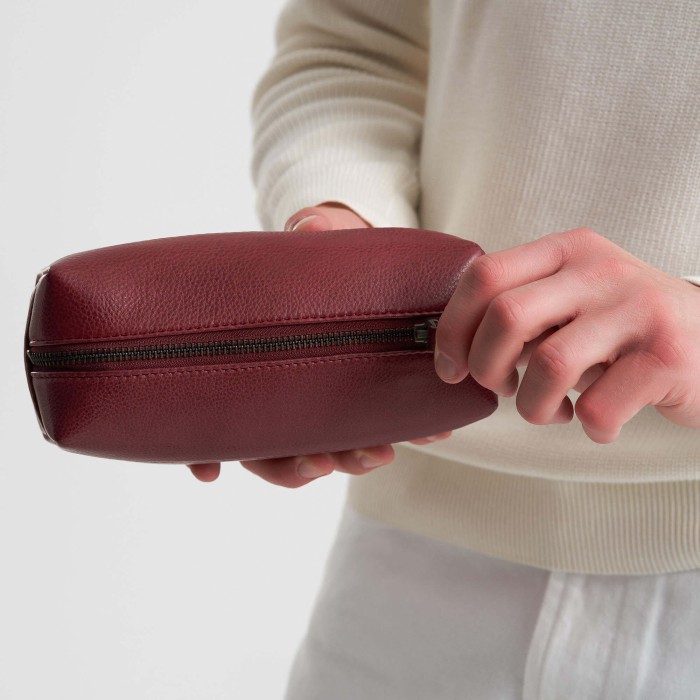 x280807-154-03 несессер из кожи спереди