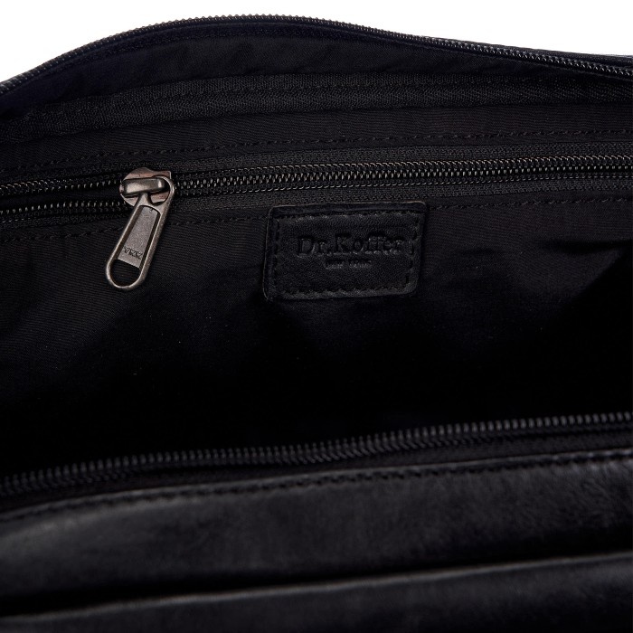 Товар черного цвета с внутренней стороны