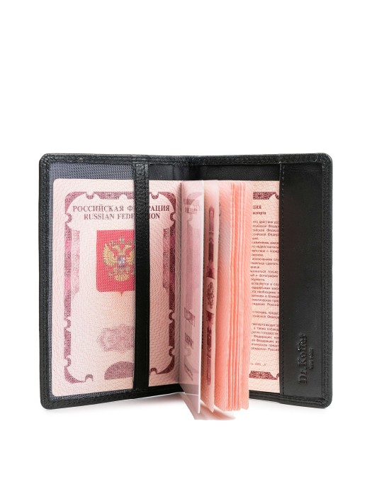 Товар черного цвета с внутренней стороны