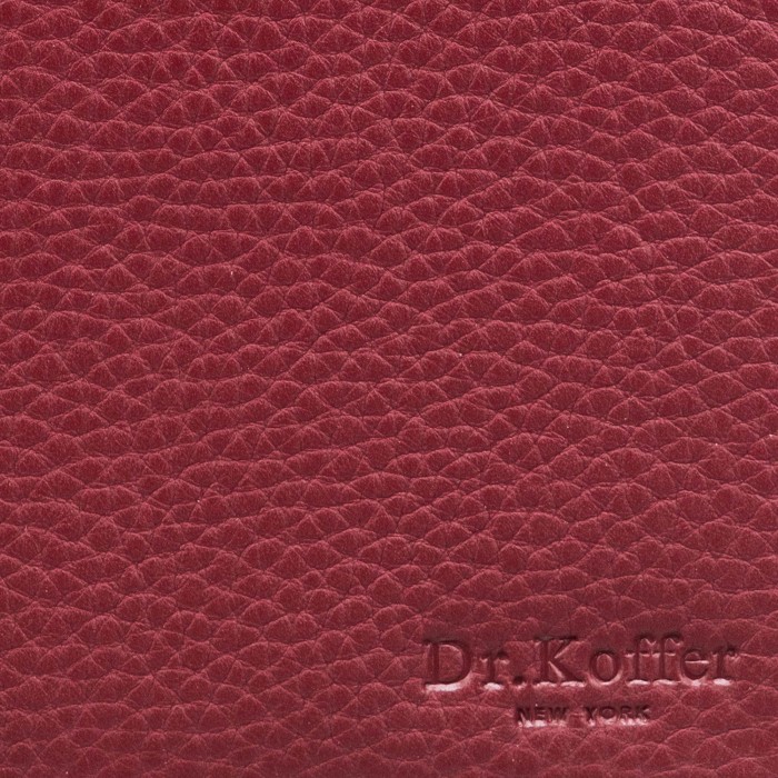 Товар бордового цвета с внутренней стороны