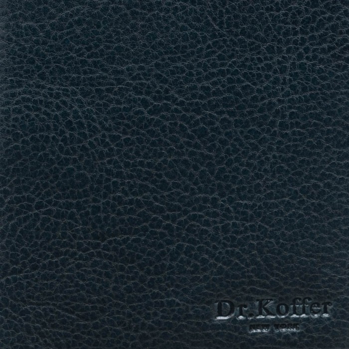 Товар синего цвета с внутренней стороны