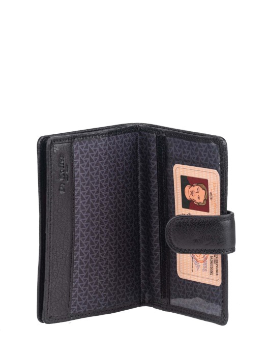 Товар черного цвета с внутренней стороны